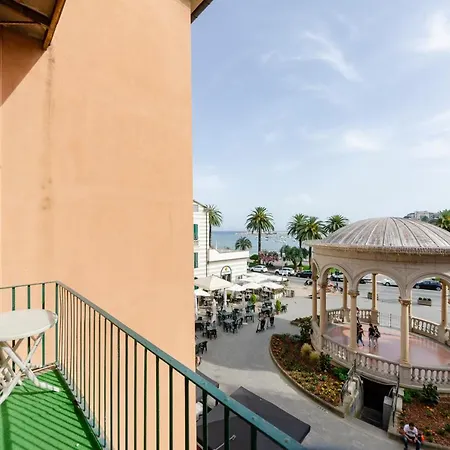 Joivy Kiosk Opera House Appartamento Rapallo